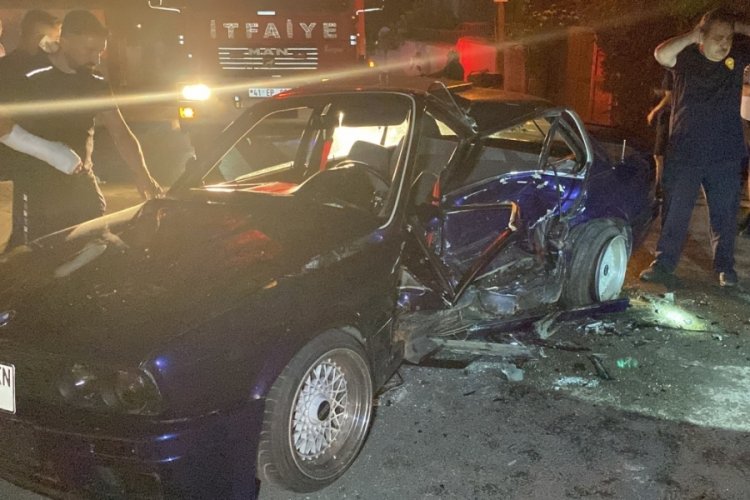Kocaeli'de feci kaza: 1'i ağır 2'i yaralı