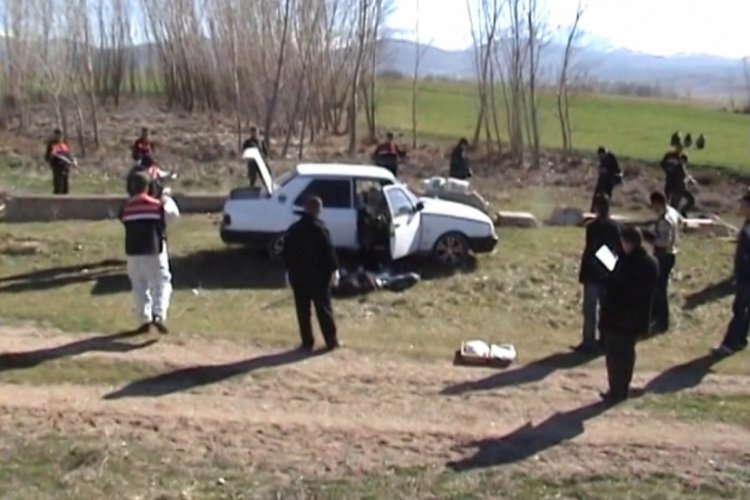 Komşusunun oğlu ile &ouml;ld&uuml;r&uuml;len Erhan Tekin'in&nbsp;babası:&nbsp;&Ccedil;ifte infaz faili me&ccedil;hul kaldı
