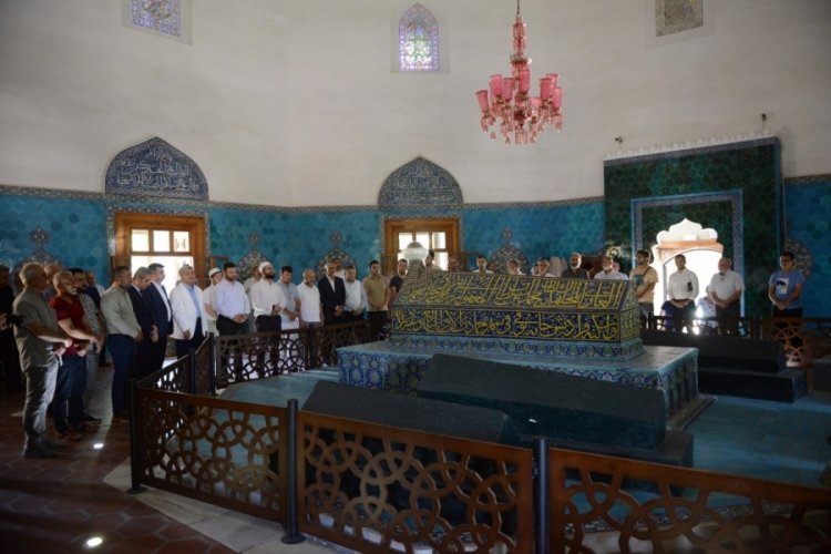 &Ccedil;elebi Mehmed tahta &ccedil;ıkışının yıl d&ouml;n&uuml;m&uuml;nde Bursa'da anıldı