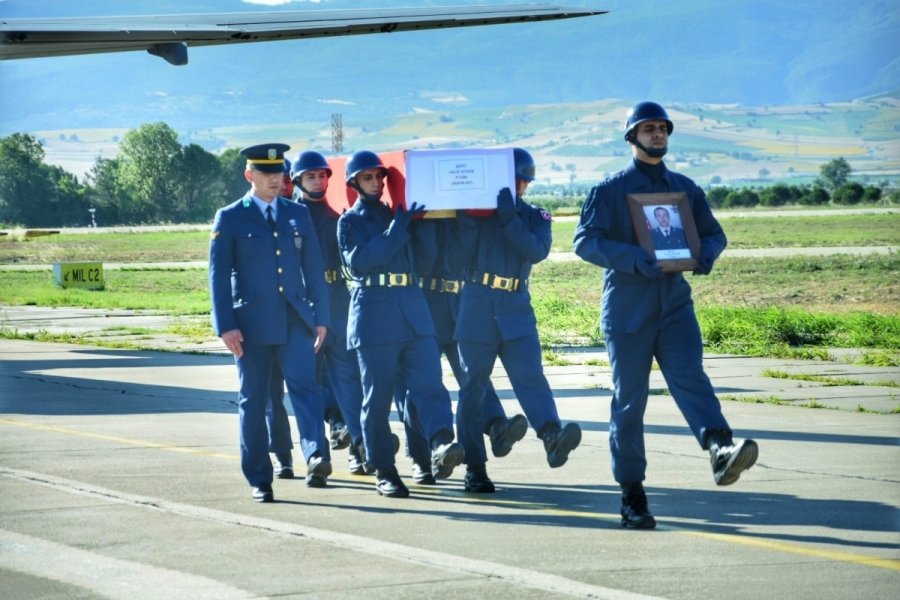 Bursa, şehidini son yolculuğuna uğurladı