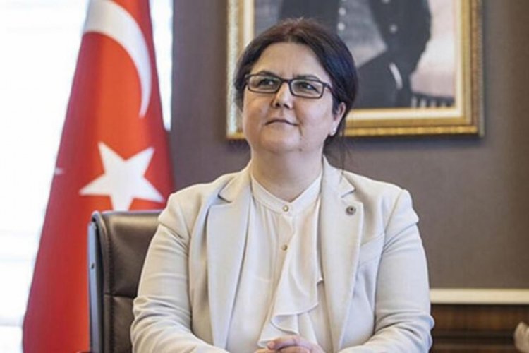 Bakan Yanık &Ccedil;ıtır &Ccedil;ıtır Felsefe serisini değerlendirdi