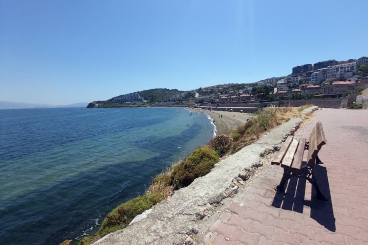 Bursa'da 3 kişinin yaralandığı t&uuml;fekli saldırıdan denize atlayarak kurtuldular