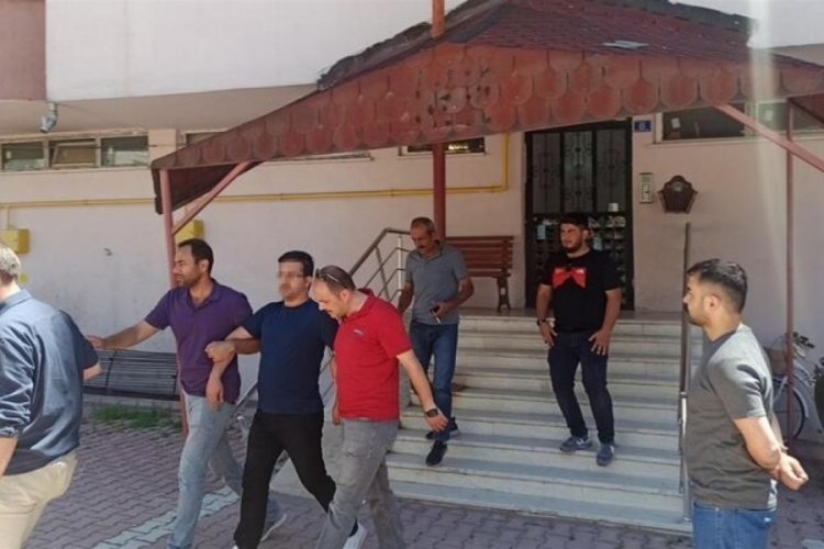 Konya'da tartıştığı kuyumcuya kurşun yağdırarak &ouml;ld&uuml;rd&uuml;