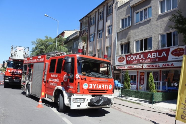 Kayseri'de yangın: Ev kullanılamaz hale geldi