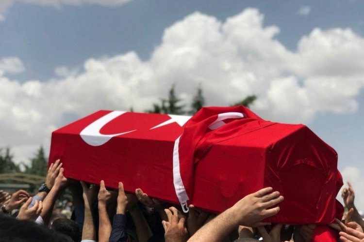 Pen&ccedil;e-Kilit Operasyonu'nda yaralanan asker şehit oldu