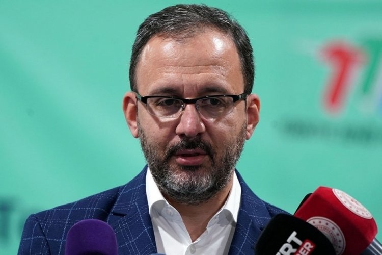 Bakan Kasapoğlu milli sporcuları tebrik etti