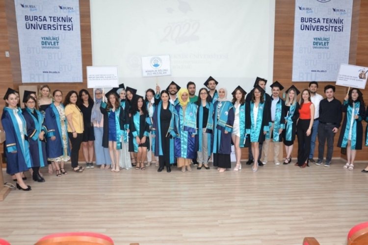 Bursa Teknik &Uuml;niversitesi'nde mimarların mezuniyet heyecanı