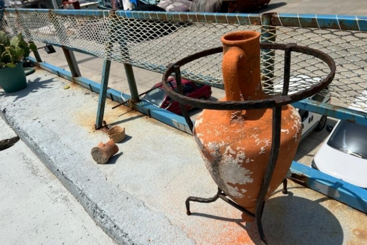 İstanbul'da balık restoranında 11 amfora ele ge&ccedil;irildi