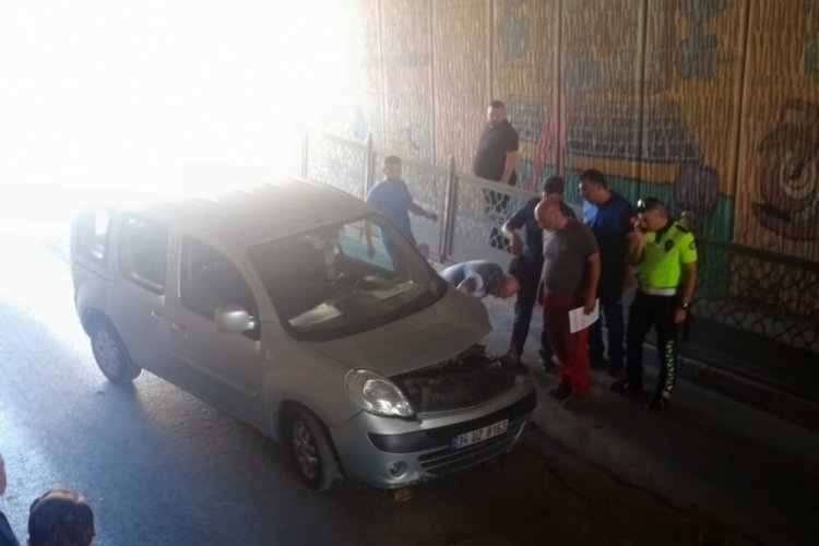 Alt ge&ccedil;itte feci kaza