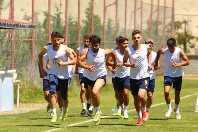 Yeni Malatyaspor'da hazırlıklar s&uuml;r&uuml;yor