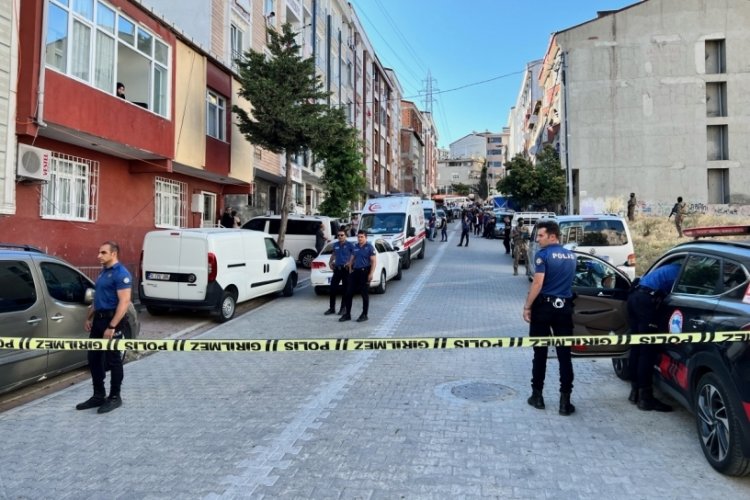 İstanbul'da aile vahşeti: 3 &ouml;l&uuml;, 1 ağır yaralı