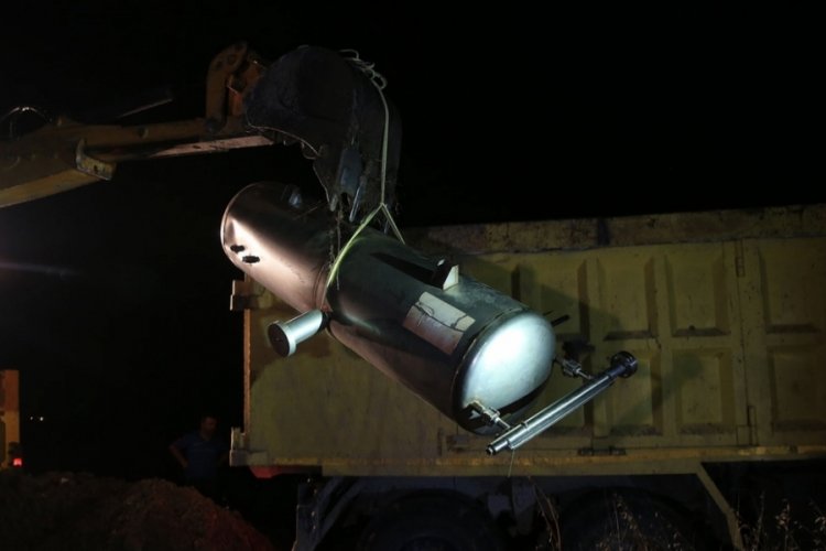 Doğalgaza koku verilmesinde kullanılan tankı at arabasıyla &ccedil;aldılar