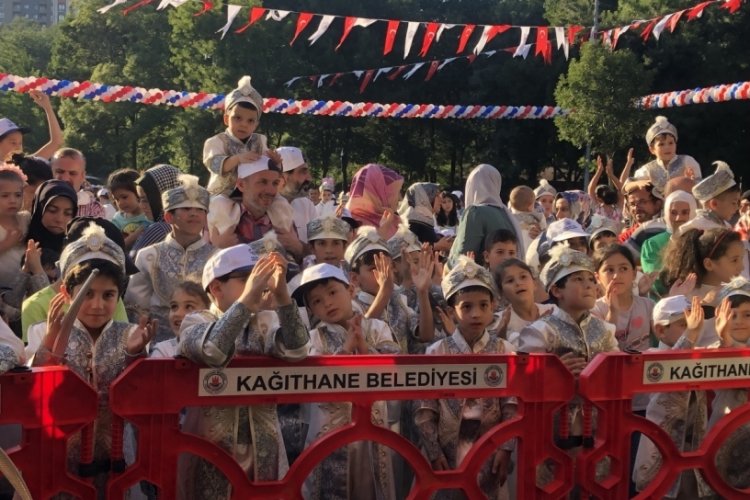 İstanbul Kağıthane'de bin 100 &ccedil;ocuk s&uuml;nnet ettirildi