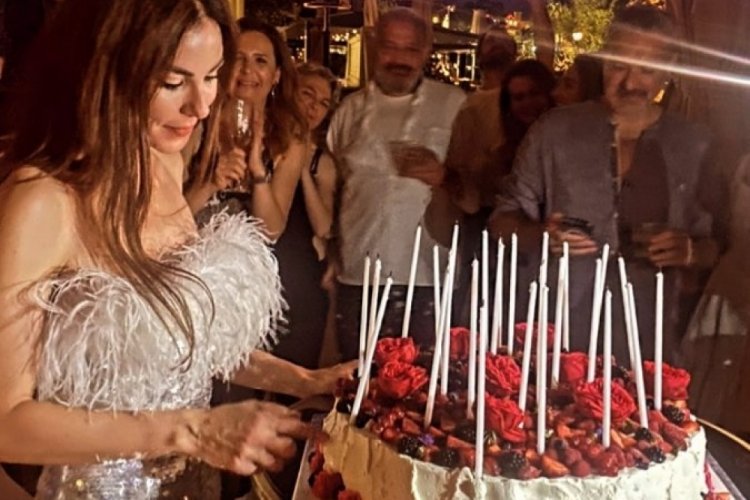 Defne Samyeli 50 yaşına girdi