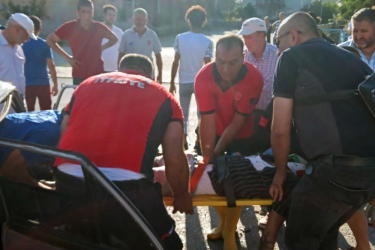 Mersin Tarsus'taki kazada yaralanan 4 kişiden 2'si kurtarılamadı