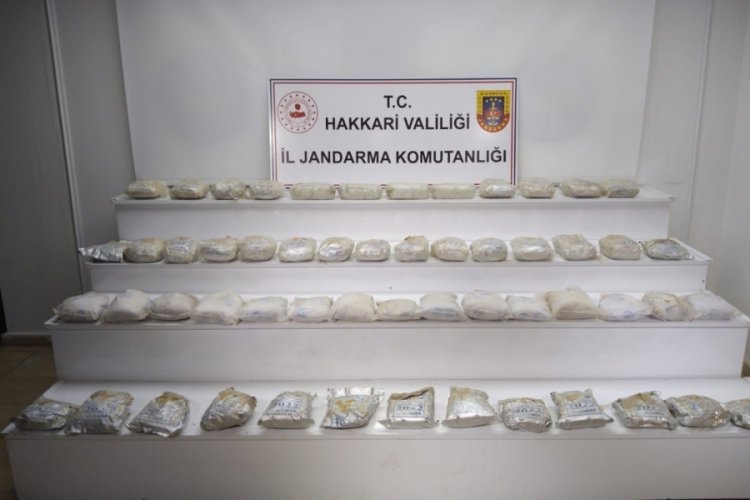 55 kilo metamfetamin ele ge&ccedil;irildi