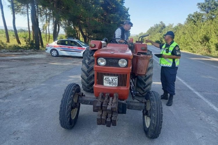 Balıkesir'de jandarmadan asayiş ve uyuşturucu operasyonu