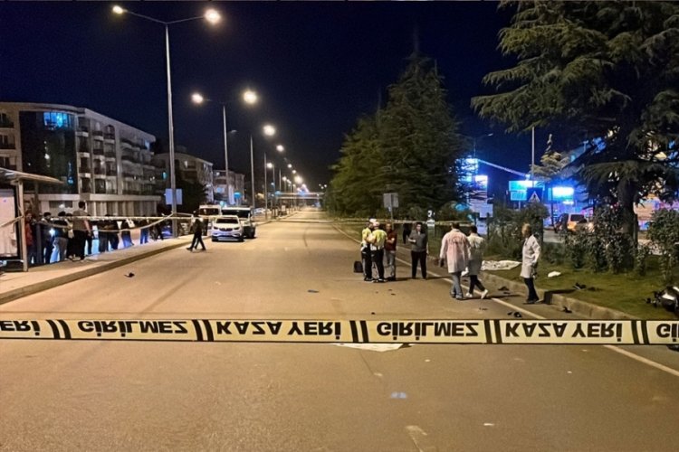 Motosikletin &ccedil;arptığı yaşlı &ccedil;ift hayatını kaybetti, s&uuml;r&uuml;c&uuml; ise yaralandı
