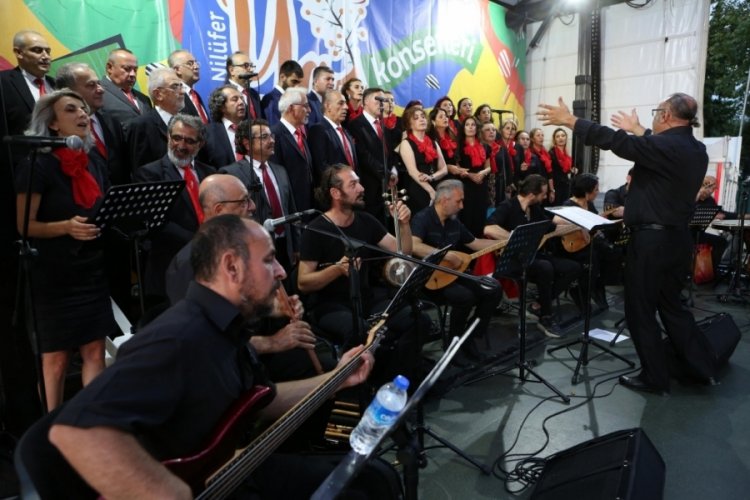 Bursa'da yaz akşamları mahalle konserleriyle renkleniyor