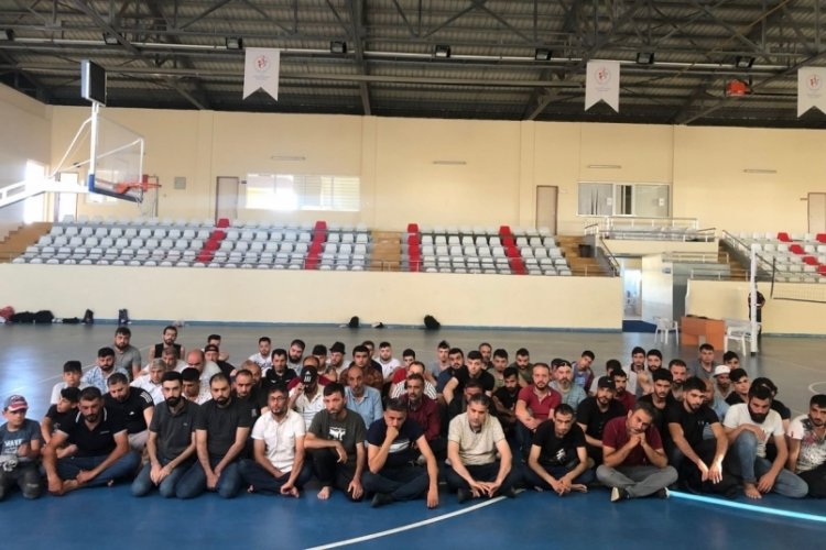 Mersin'de Suriye uyruklu 66 ka&ccedil;ak g&ouml;&ccedil;men yakalandı