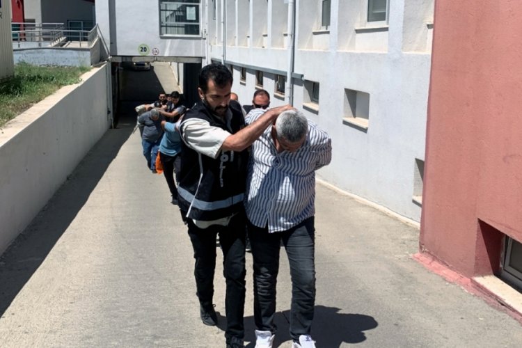 Ş&uuml;phelilerin su&ccedil; &ouml;rg&uuml;tlerine silah temin ettiği ortaya &ccedil;ıktı