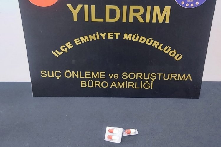 Bursa'da uyuşturucu taciri 2 şahıs ile polise mukavemette bulunan 4 kişi yakalandı