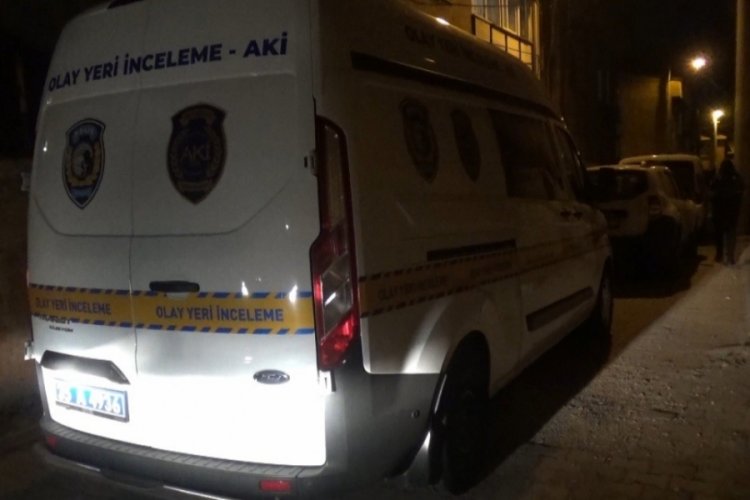 28 yaşındaki gen&ccedil; bı&ccedil;aklanmış halde &ouml;l&uuml; bulundu