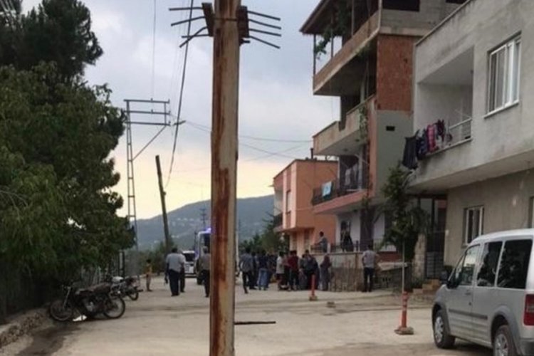 Babasını av t&uuml;feğiyle &ouml;ld&uuml;ren adam, araya girmeye &ccedil;alışan komşusunu da yaraladı!