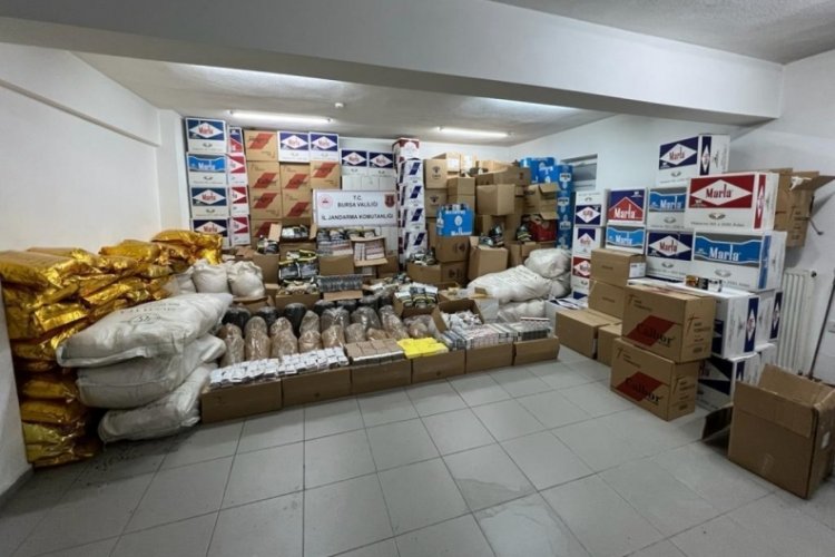 Bursa'da jandarmadan ka&ccedil;ak t&uuml;t&uuml;n operasyonu