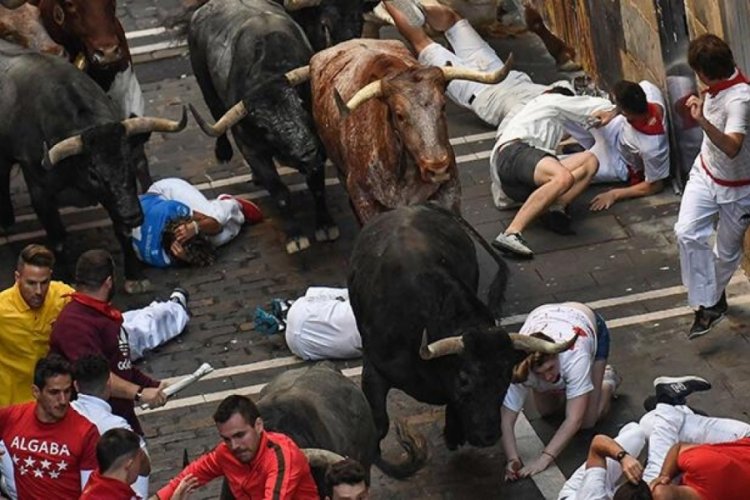 San Fermin Festivali'nde can pazarı