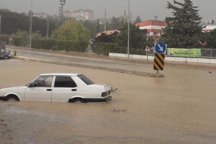 Bilecik'te sağanak yağış sele neden oldu