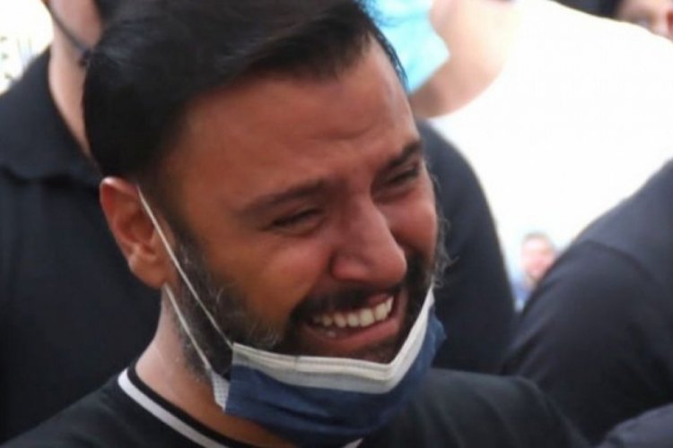 Canlı yayına katılan sanat&ccedil;ı Alişan g&ouml;zyaşlarına boğuldu