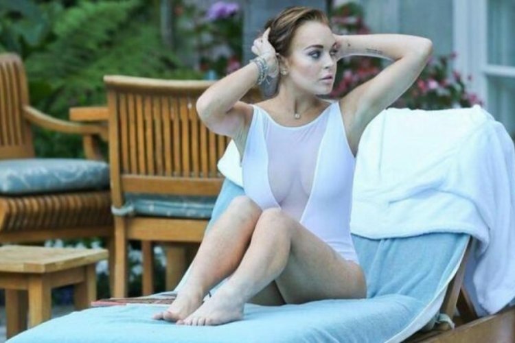 Lindsay Lohan, balayı i&ccedil;in Bodrum'da...