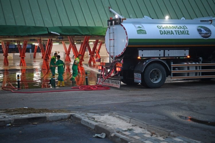 Bursa Osmangazi'de kurban kesim yerleri dezenfekte edildi