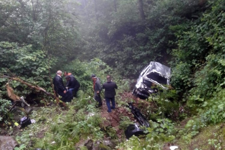 Giresun'da ara&ccedil; dereye u&ccedil;tu: 7 yaralı