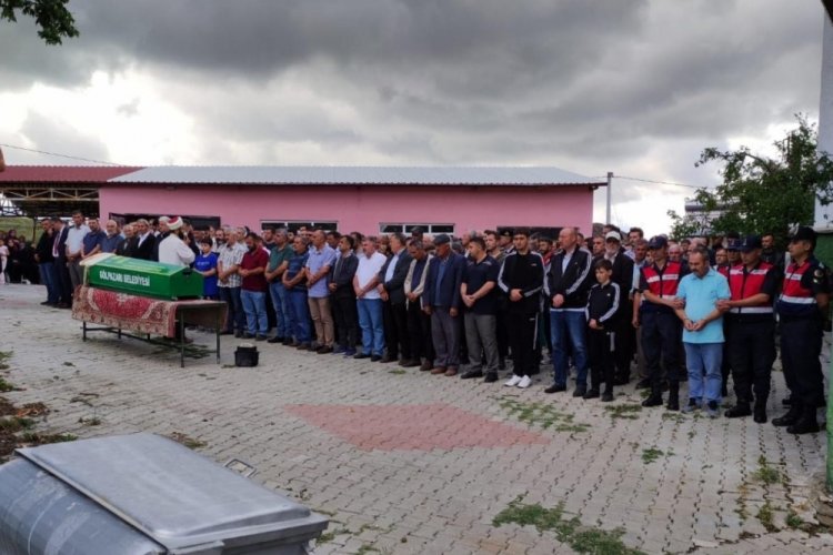 Selde hayatını kaybeden kadın toprağa verildi