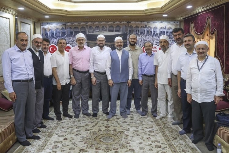 Ali Erbaş: T&uuml;rkiye'nin hac organizasyonunda geldiği nokta bizi sevindiriyor