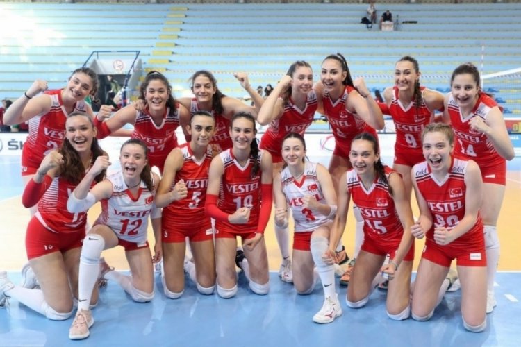 17 Yaş Altı Kız Milli Takımı, Romanya'yı mağlup etti