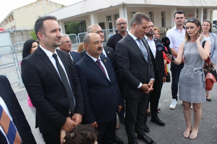 Mustafa Sarıg&uuml;l: Mi&ccedil;otakis, ayıdan post Amerika'dan dost olmaz