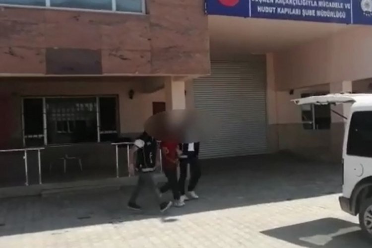 G&ouml;&ccedil;men ka&ccedil;ak&ccedil;ılığı yapan organizat&ouml;r tutuklandı