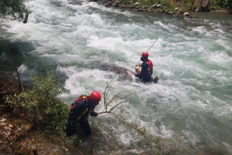 Kayıp hemşireyi arama &ccedil;alışmaları devam ediyor