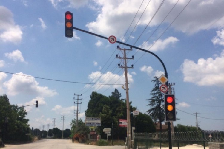 Tahtalı K&ouml;y'&uuml;n sesi olduk trafik lambasını kaptık ( &Ouml;ZEL HABER)
