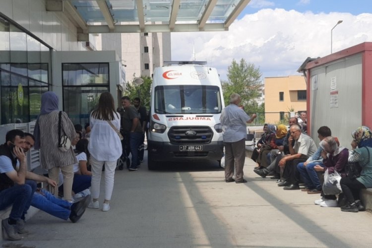 Apartmanın 6'ncı katından d&uuml;şen &ouml;ğretmen yaşamını yitirdi