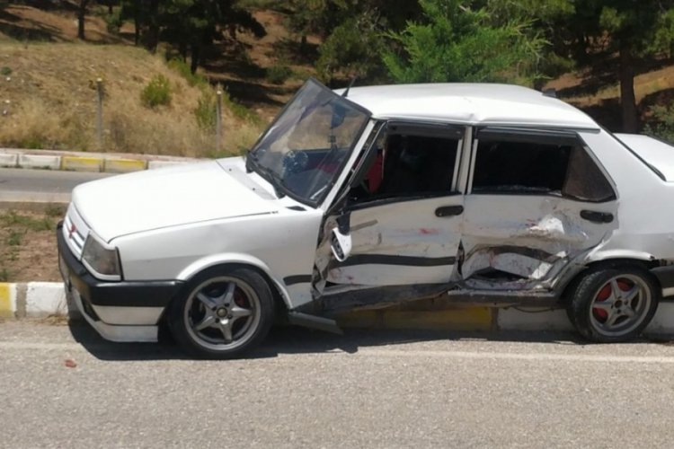 2 otomobilin karıştığı kazada 9 kişi yaralandı