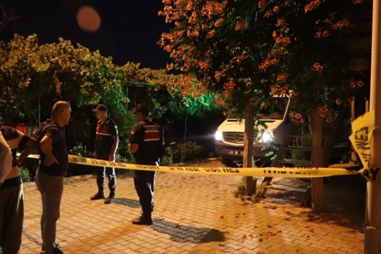 Karısını ve sevgilisini &ouml;ld&uuml;ren koca yakalandı