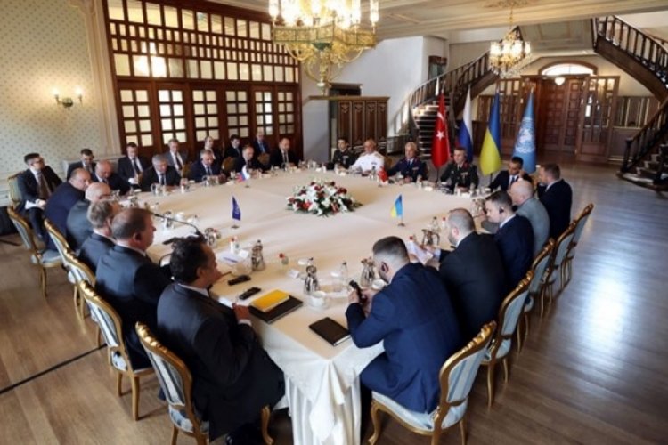 Bakan Akar'dan a&ccedil;ıklama: İstanbul'da tahıl koridoru zirvesi