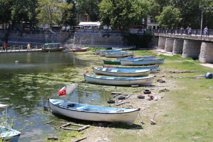 G&ouml;lyazı'da işler karışıyor... BURULAŞ'ın tekne turu ihalesi k&ouml;y&uuml; ikiye b&ouml;ld&uuml; (&Ouml;ZEL HABER)