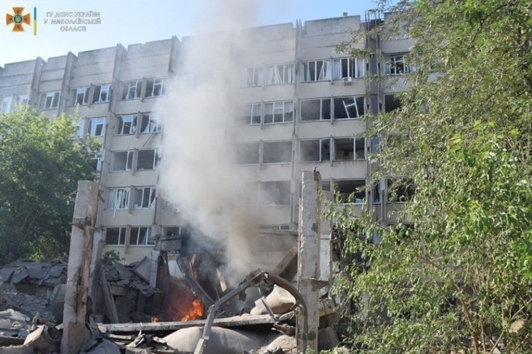 Rusya, iki &uuml;niversite binasını vurdu