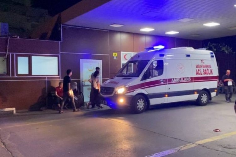 Cani adam eski eşini sokakta bı&ccedil;aklayıp, tabancayla vurdu