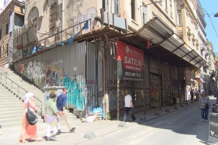 Tarihi Saray satılığa &ccedil;ıktı: 14. y&uuml;zyıldan kalma